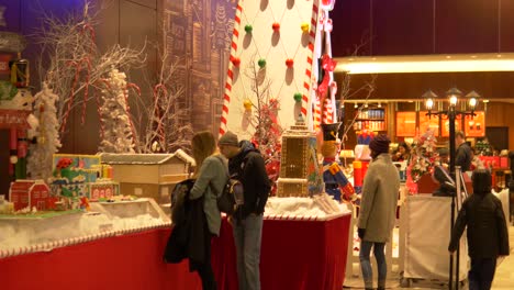 Christmas-at-Gingerbread-Lane,-Vancouver,-Canada,-Slow-motion