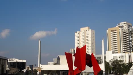 exterior-view-of-the-Latin-America-Memorial