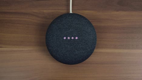 Configurar-Un-Mini-Altavoz-Inteligente-Google-Nest-Home-Con-El-Asistente-De-Google-Integrado