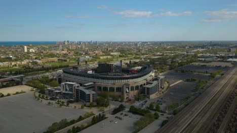 Aerial-Hyperlapse-über-Dem-Feld-Mit-Garantierter-Rate,-Der-Heimat-Der-Chicago-White-Sox