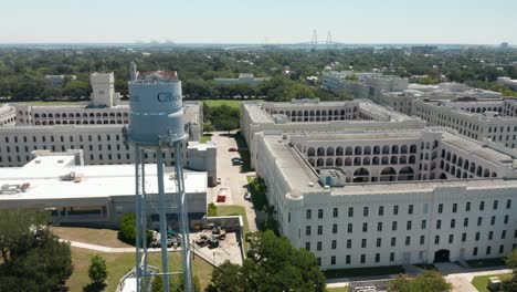 Establishing-shot-of-The-Citadel,-South-Carolina-Military-College