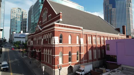 Schneller-Luftstoß-In-Das-Ryman-Auditorium-In-Nashville,-Tennessee