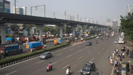 Timelaps-Mumbai-India-Goregoan-Malad-Western-Express-Autopista-Timelaps-Maharashtra