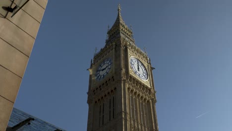 Big-Ben-Ist-Der-Spitzname-Für-Die-Große-Glocke-Der-Schlaguhr-Am-Nördlichen-Ende-Des-Palastes-Von-Westminster-In-London,-England