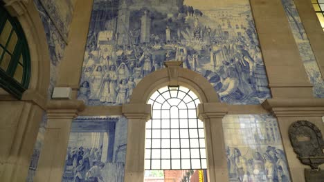 Mosaics-in-Sao-Bento-Railway-Station-on-the-Station-Walls