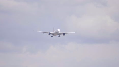 Turkish-Airlines-Long-Haul-Airliner-Flying-Approach,-Track-to-Close-Up