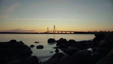 Timelapse-Del-Puente-Más-Largo-De-Finlandia-Al-Atardecer-4k