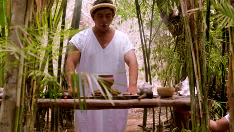 MAYAN-PRIEST-IN-ALTAR