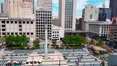 Vista-De-Union-Square-En-San-Francisco-Desde-Lo-Alto-De-Los-Grandes-Almacenes-Macy&#39;s-En-Un-Día-Soleado-De-Verano