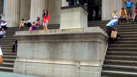 The-intersection-of-Wall-Street-and-Broad-Street-including-landmark-buildings-of-the-New-York-Stock-Exchange