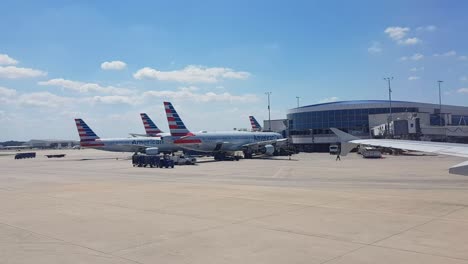 Riding-in-Airplane-towards-gate,-Dallas-Airport,-USA