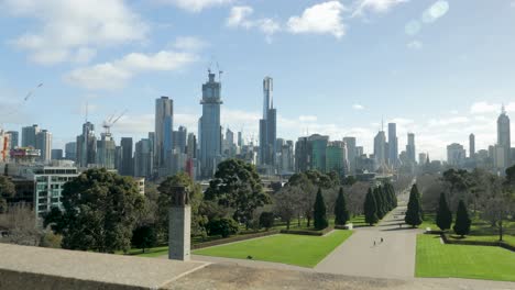 Schrein-Der-Erinnerung,-Melbourne-Anzac-Day,-Anzac-Parade