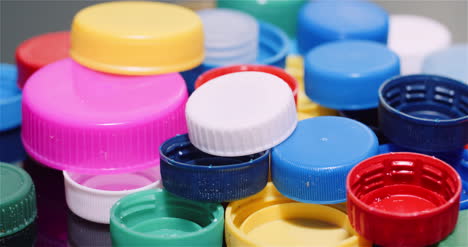 Few-Plastic-Bottle-Caps-Plastic-Processing-Recycling-Industry-9