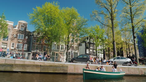 Amsterdam-Häuser-Und-Autos