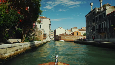 Venecia-Vista-Desde-Un-Bote