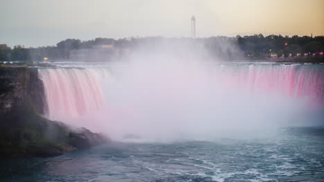 Niagara-Falls-Day-to-Night-Timelapse