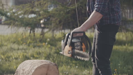 Cutting-Wood-With-Chainsaw
