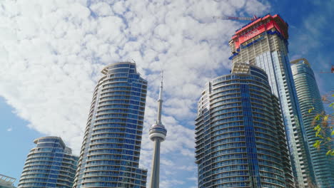 Cn-Torre-Y-Rascacielos-Toronto