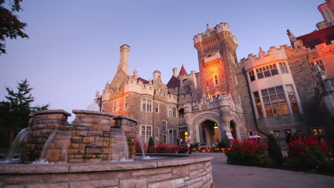 Casa-Loma-Castle-In-Der-Abenddämmerung