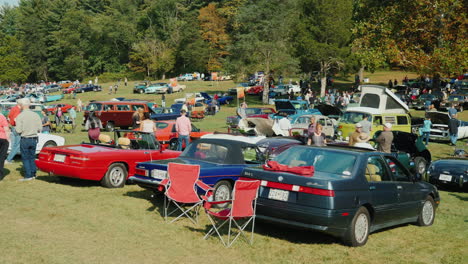 Exhibición-De-Autos-Retro-Y-Clásicos