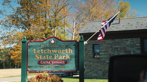 Letrero-De-Bienvenida-Del-Parque-Estatal-Letchworth