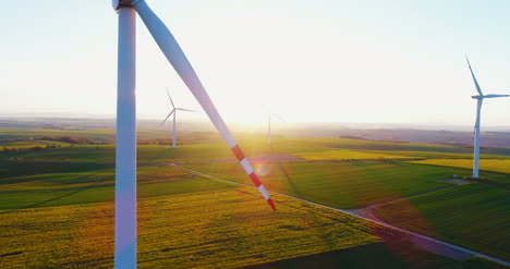 Windmühle-Detail-Luftaufnahme-Von-Windkraftanlagen-Farm
