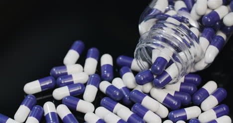 Medizinische-Tabletten-Und-Pillen-Rotierende-Pharmazeutische-Industrie-1