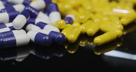 Medizinische-Tabletten-Und-Pillen-Rotierende-Pharmazeutische-Industrie-6