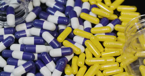 Medizinische-Tabletten-Und-Pillen-Rotierende-Pharmazeutische-Industrie-7