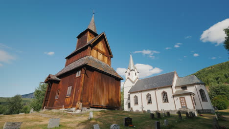 Alte-Holzkirche-Aus-Dem-13.-Jahrhundert-In-Der-Stadt-Torpo-Norwegen-Ein-Erstaunliches-Altes-Gebäude-Perfec