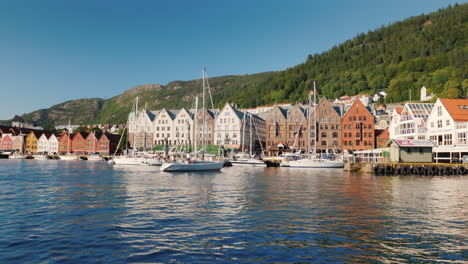 Embankment-With-Colored-Merchant-Houses-In-Bergen-Recognizable-And-Popular-Among-Tourists-Place