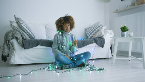 Content-model-with-glowing-garland