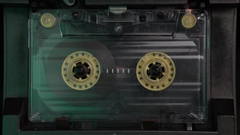 Audio-Cassette-Tape-Playing-Till-The-End,-Close-Up