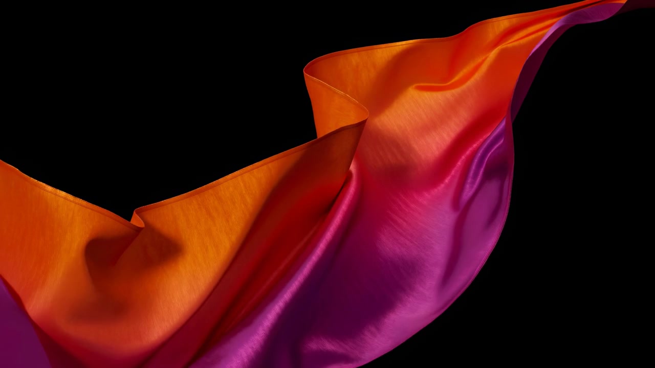 Tessuto di raso sospeso che si estende diagonalmente con una cresta sollevata, pieghe stratificate, riflessi lucidi, ombre morbide, vivaci tonalità corallo e viola, su uno sfondo nero solido per un lusso elegante