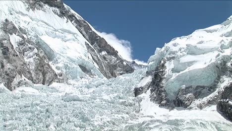 Retirarse-De-La-Cascada-De-Hielo-Khumbu