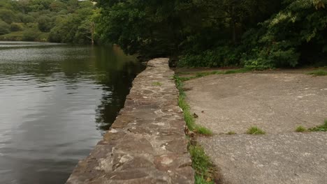 lliw valley river