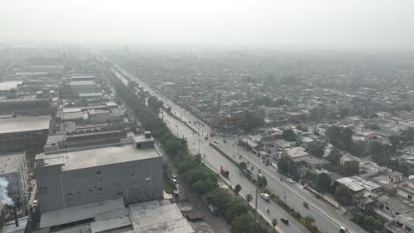 Smoggy-Skyline-of-Kot-Lakhpat-Industrial,-Pakistan