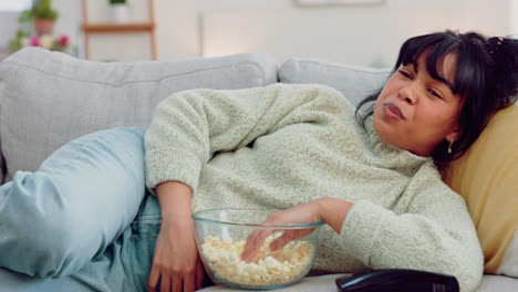 Comiendo-Palomitas-Viendo-Tv