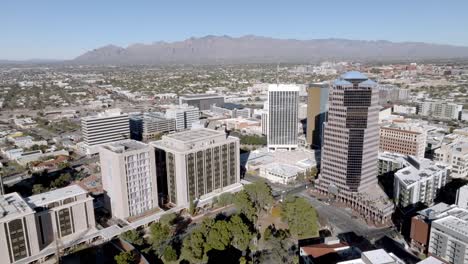 Downtown-Tucson,-Arizona-with-drone-video-close-up-moving-in