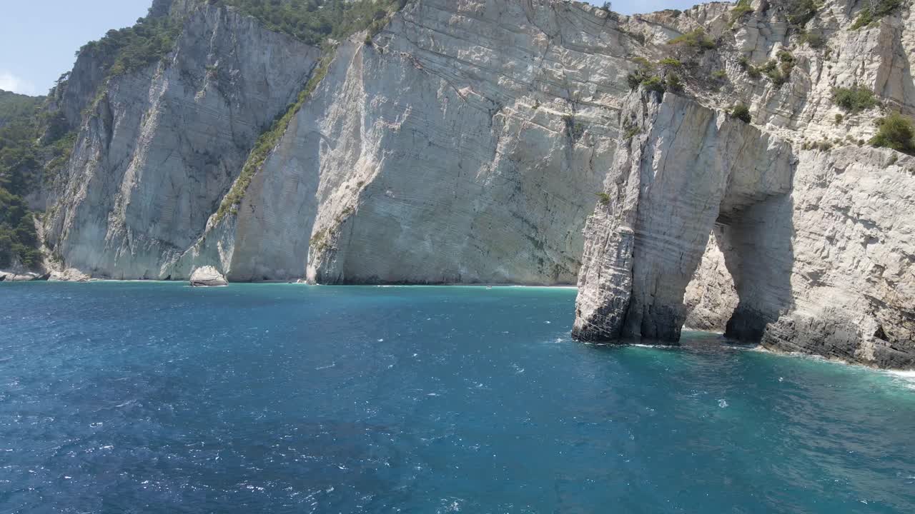 acantilados de la isla de zakynthos pan 1