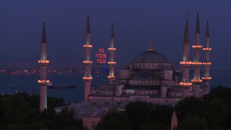 nighttime at the blue mosque istanbul turkey 2