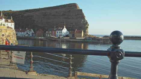 north york moors, staithes clip 8, toma estática del puerto y la barra de tiro, north yorkshire heritage coast, video, 4096x2160 25fps, prores 422