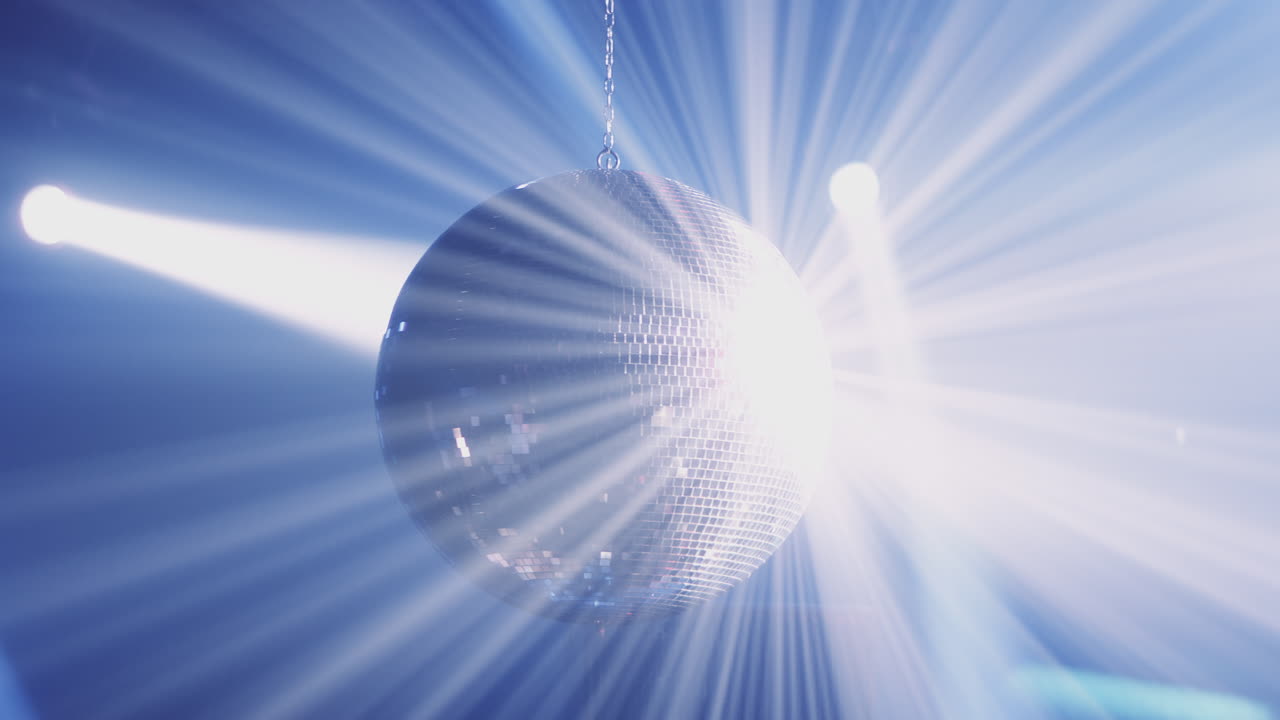 조명 을 가진 무대 에 있는 디스코 공