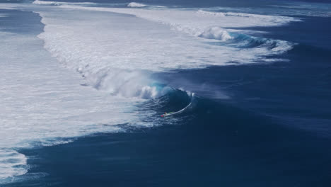 windsurfing in big waves