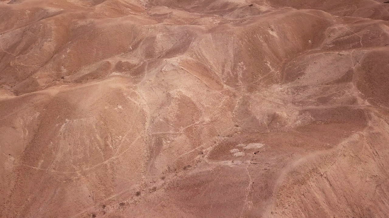 그리고 몇 마일의 사막