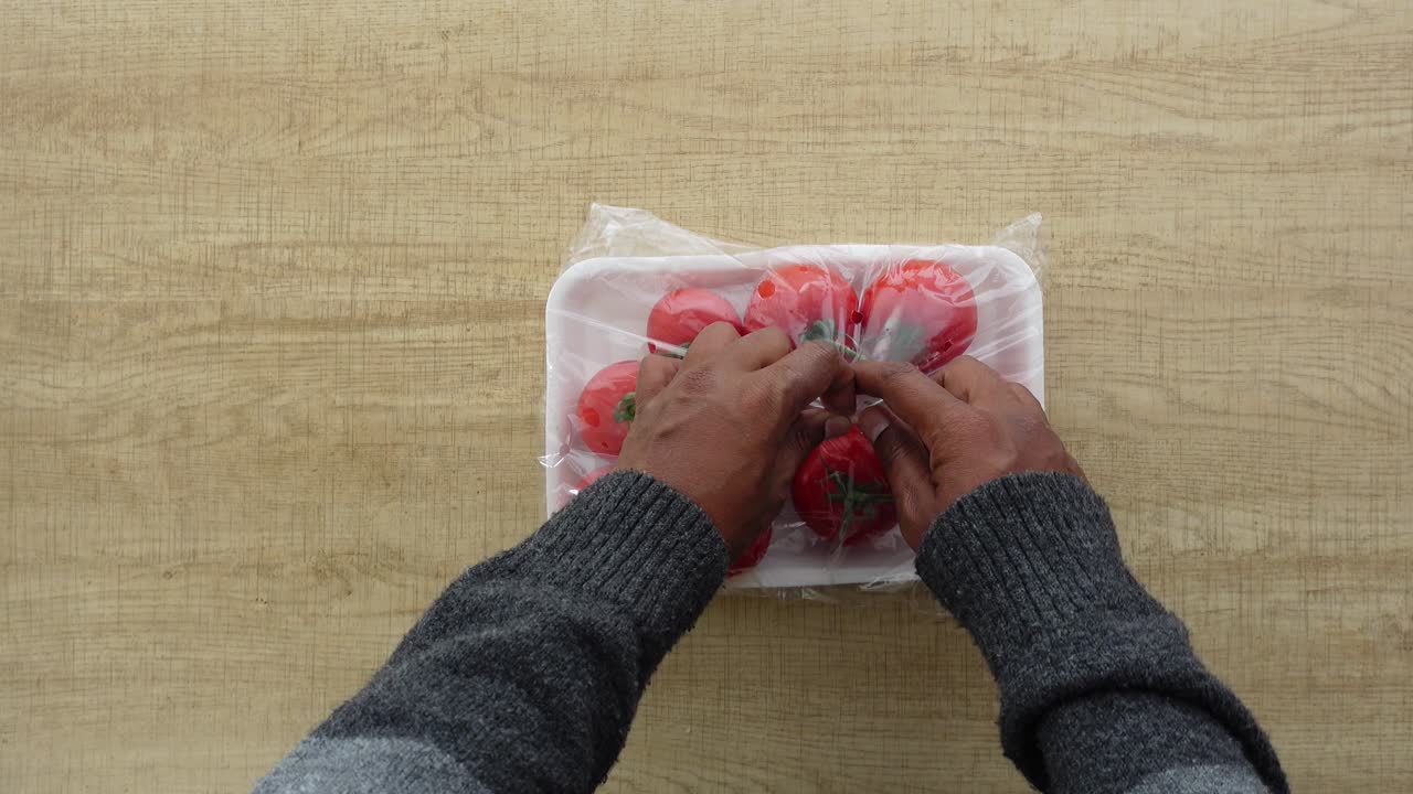 Tomatoes in Packaging