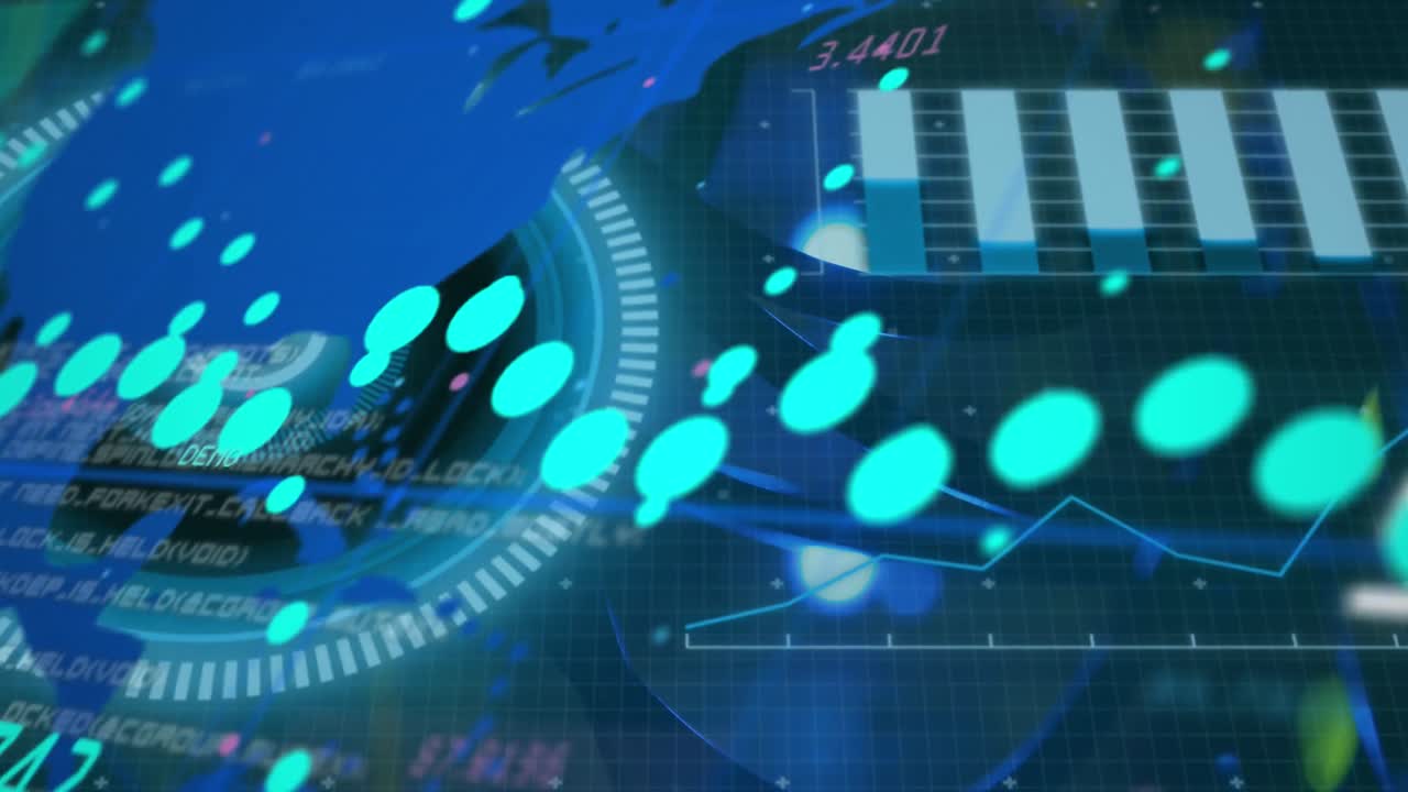 둥근 스캐너와 데이터 처리 인터페이스의 애니메이션과 컴퓨터 서버의 클로즈업