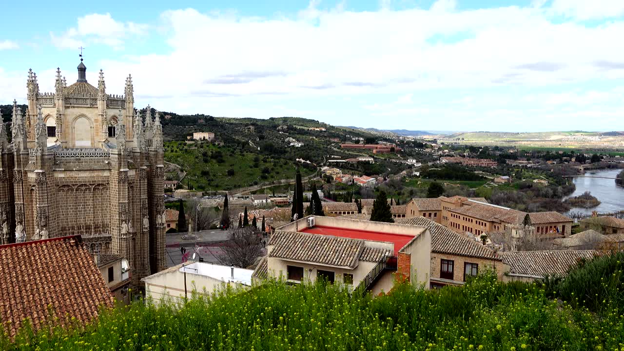 el monasterio de san juan de los reyes en toledo, españa.