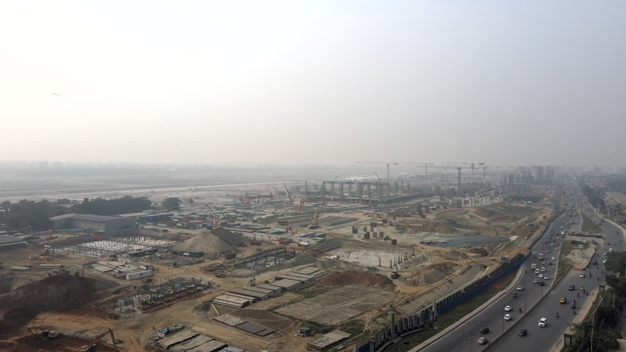 proyecto de expansión del aeropuerto internacional hazrat shahjalal que cruza el tráfico de carreteras en la ciudad de dhaka.