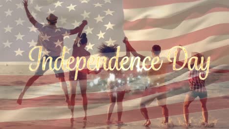Freunde-Am-Strand-Und-Die-Amerikanische-Flagge-Mit-Text-Zum-Unabhängigkeitstag